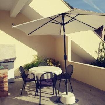 Lemon House Hotel Vis Exterior foto